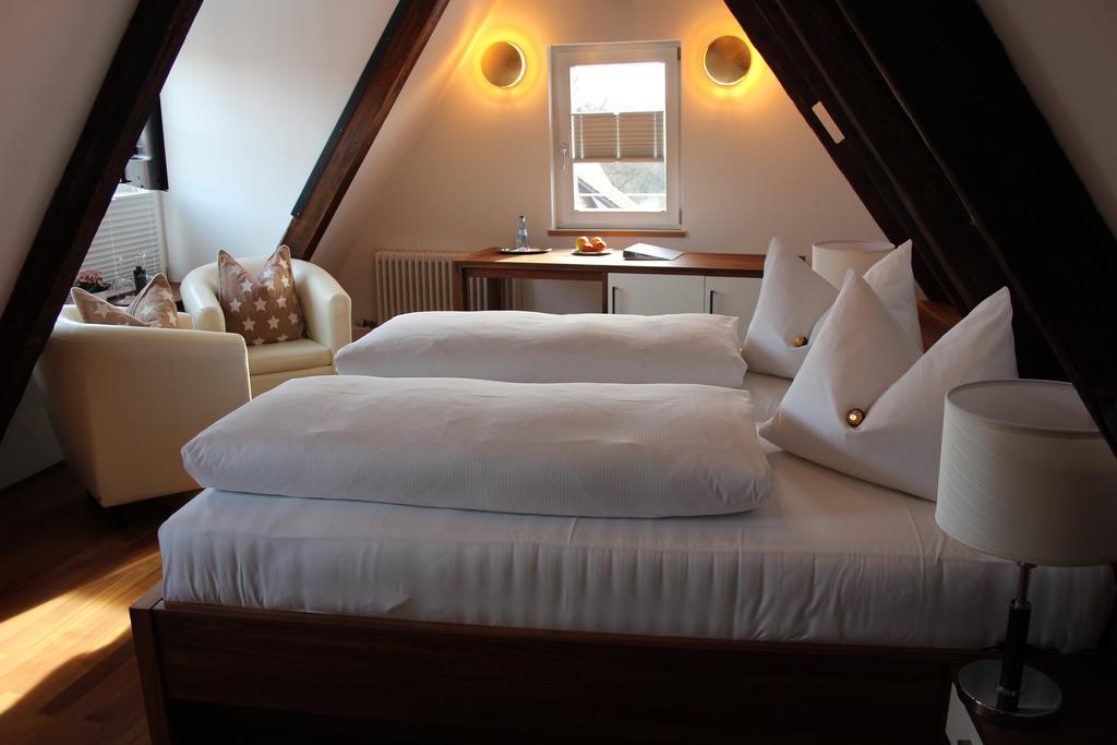 Hotel Schmales Haus Ulm Zewnętrze zdjęcie