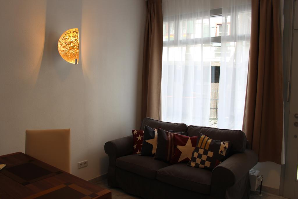 Hotel Schmales Haus Ulm Zewnętrze zdjęcie