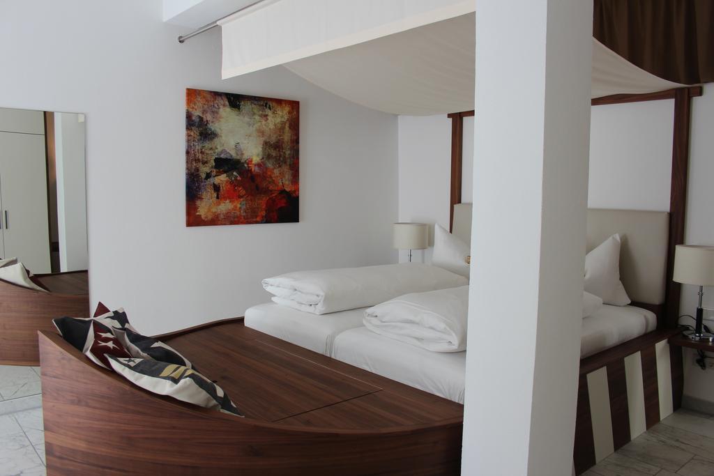 Hotel Schmales Haus Ulm Zewnętrze zdjęcie
